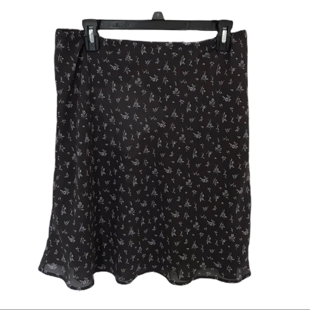 Old Navy Godet Style Skirt Grey White Floral flowy